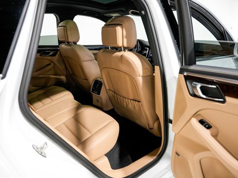 Used 2023 Porsche Macan S image 35