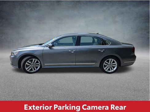 Used 2017 Volkswagen Passat 1.8T SE FWD image 10