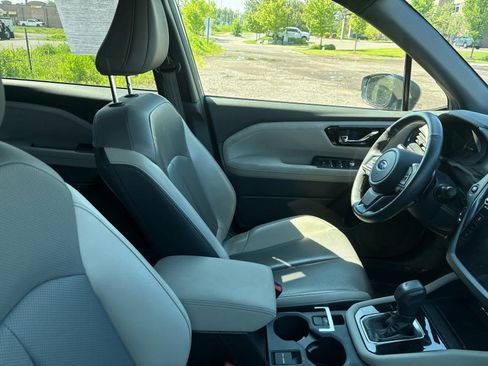 Used 2025 Subaru Forester Limited AWD/4WD image 13