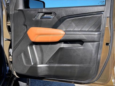 Used 2023 GMC Canyon AT4 w/ AT4 Premium Package image 29