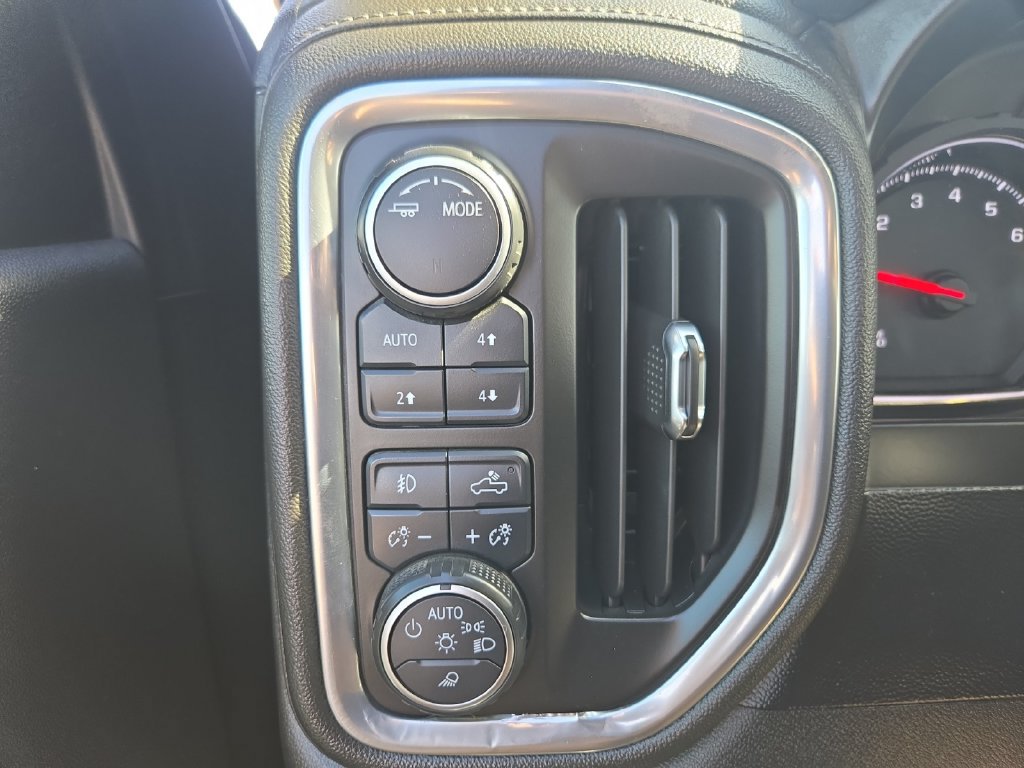 Used 2020 Chevrolet Silverado 1500 LTZ w/ LTZ Plus Package AWD/4WD image 20