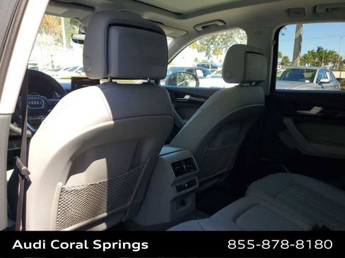 Used 2019 Audi Q5 Premium w/ Convenience Package image 11