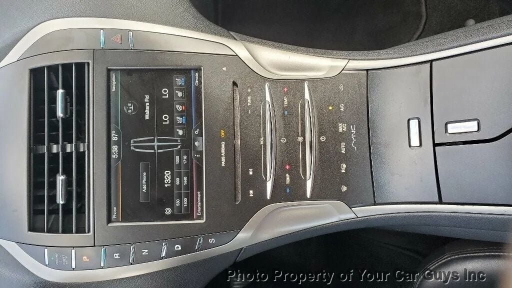 Used 2016 Lincoln MKZ w/ Equipment Group 300A Reserve FWD image 26