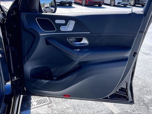 Used 2025 Mercedes-Benz GLE 350 4MATIC image 23