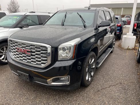Used 2020 GMC Yukon Denali w/ Denali Ultimate Package image 2