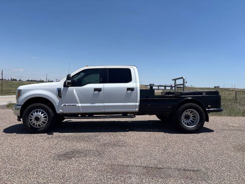 Used 2018 Ford F350 XLT AWD/4WD image 2