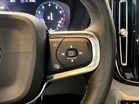 Used 2020 Volvo XC40 T5 Inscription AWD/4WD image 25