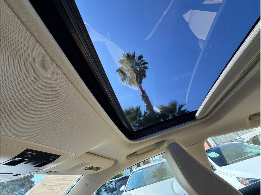 Used 2014 Lexus CT 200h FWD image 14