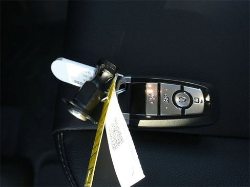 New 2026 Ford Transit 350 148 High Roof AWD image 8