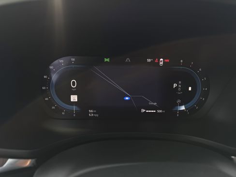 Used 2025 Volvo V60 B5 Cross Country Plus image 13