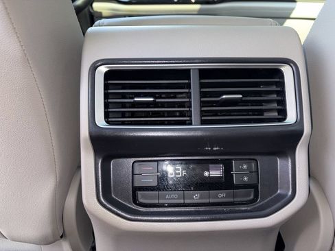 Certified 2026 Volkswagen Atlas SE w/ Panoramic Sunroof Package FWD image 32