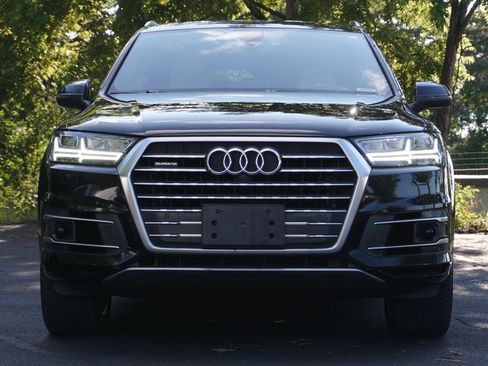 Used 2017 Audi Q7 3.0T Prestige w/ Prestige Package AWD/4WD image 2