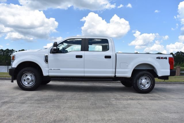 Used 2022 Ford F250 XL w/ Power Equipment Group AWD/4WD image 3