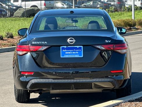 Used 2024 Nissan Sentra SV image 4