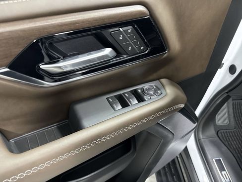 New 2026 GMC Yukon XL Denali Ultimate AWD/4WD image 24