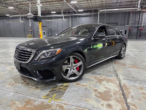 Used 2014 Mercedes-Benz S 63 AMG 4MATIC Sedan w/ Rear Seat Package image 3