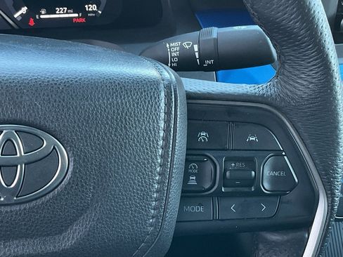 Used 2025 Toyota Tacoma TRD Off-Road image 22