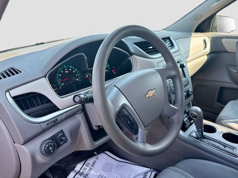 Used 2017 Chevrolet Traverse LS FWD image 11