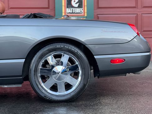 Used 2003 Ford Thunderbird Deluxe image 36
