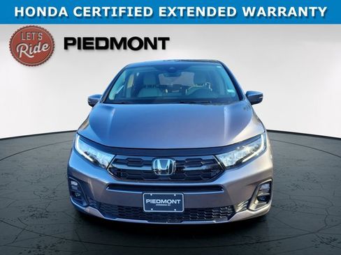 Used 2025 Honda Odyssey Touring image 4
