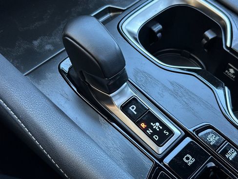 Used 2025 Lexus RX 450h AWD w/ Convenience Package image 25