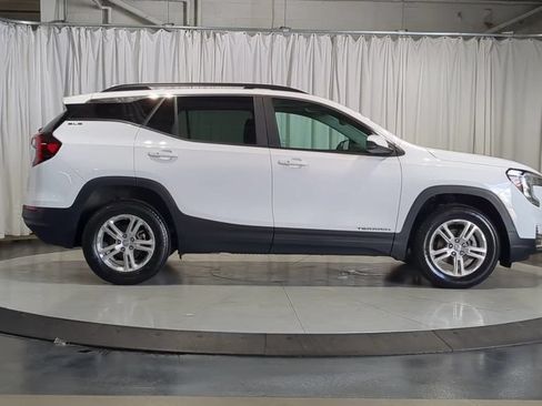 Used 2023 GMC Terrain SLE w/ Driver Convenience Package AWD/4WD image 11