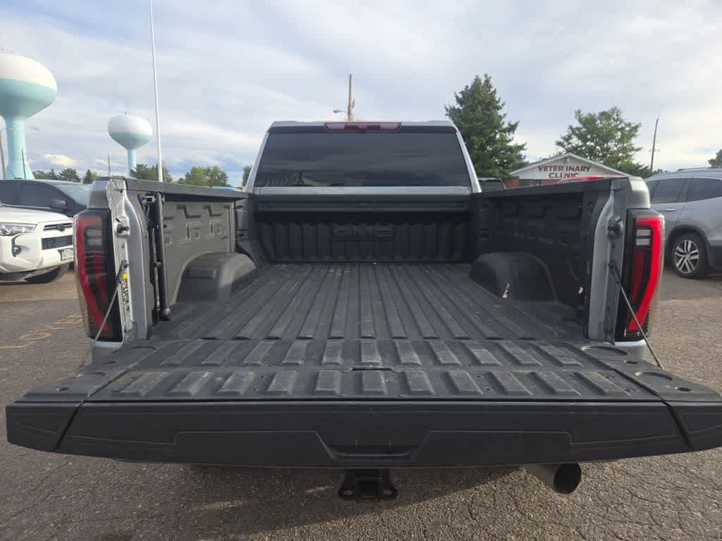 Used 2025 GMC Sierra 2500 AT4 AWD/4WD image 17
