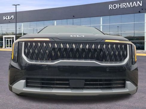 New 2026 Kia Carnival FWD image 26