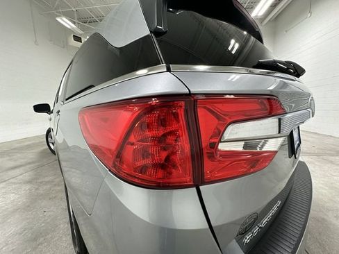 Used 2019 Honda Odyssey EX-L image 24