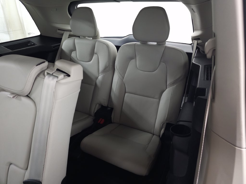 Used 2024 Volvo XC90 T8 Ultimate AWD/4WD image 36