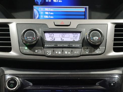 Used 2015 Honda Odyssey EX image 30