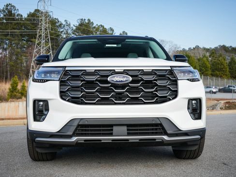 New 2026 Ford Explorer Platinum w/ LUX Leather Package image 7