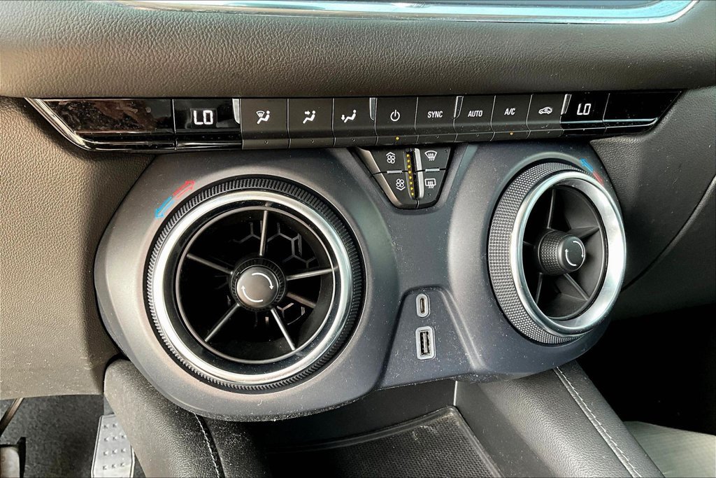 Used 2022 Chevrolet Blazer LT FWD image 14