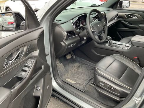 Used 2023 Chevrolet Traverse Premier w/ Redline Edition image 10