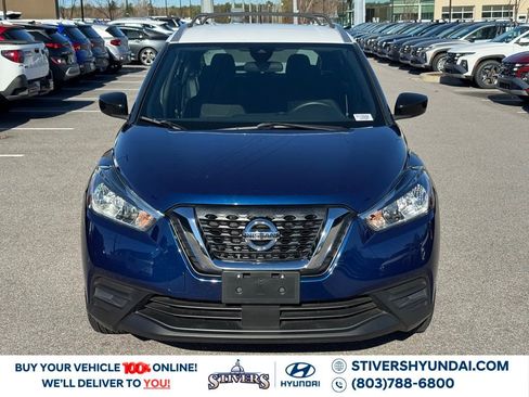 Used 2020 Nissan Kicks SV image 6