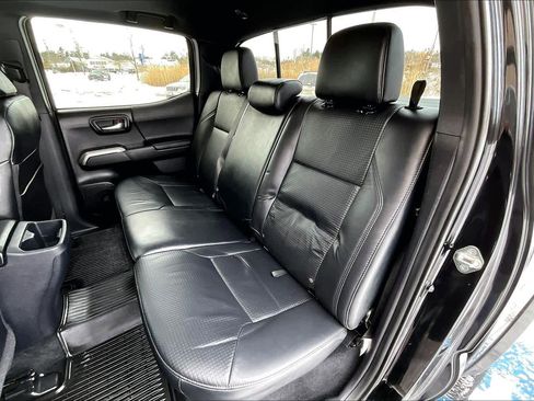 Certified 2019 Toyota Tacoma Limited image 20