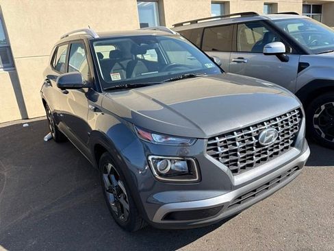 Certified 2023 Hyundai Venue SEL w/ Cargo Package FWD image 3