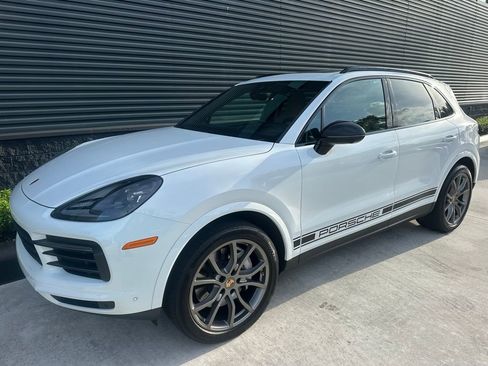Used 2023 Porsche Cayenne Platinum Edition AWD/4WD image 7