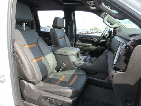 Certified 2025 GMC Sierra 2500 AT4 w/ AT4 Premium Plus Package AWD/4WD image 25