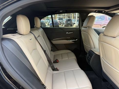Used 2024 Cadillac XT4 Luxury w/ Cold Weather Package FWD image 30