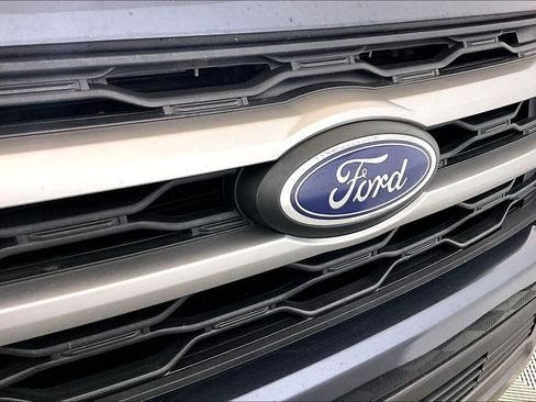 Certified 2024 Ford Expedition XLT image 24