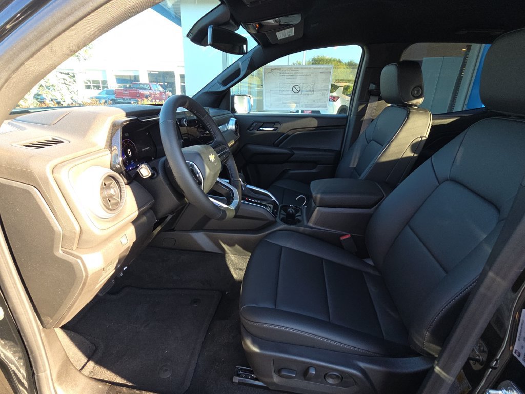 New 2026 Chevrolet Colorado LT w/ LT Convenience Package AWD/4WD image 16