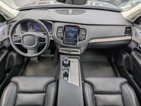 Used 2024 Volvo XC90 T8 Ultimate w/ Lounge Package AWD/4WD image 22