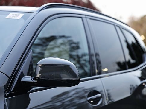 New 2026 BMW X5 xDrive50e w/ Executive Package image 11