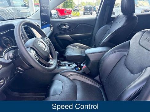 Used 2022 Jeep Cherokee Latitude Lux w/ Sun & Sound Group FWD image 13