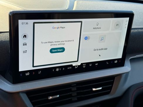 New 2026 Ford Explorer ST-Line w/ ST-Line Street Pack image 13