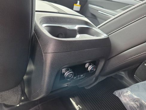 New 2026 Buick Enclave Sport Touring w/ Power Package image 8