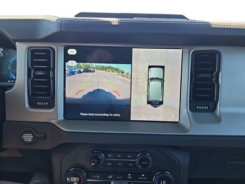 Used 2025 Ford Bronco Outer Banks AWD/4WD image 23