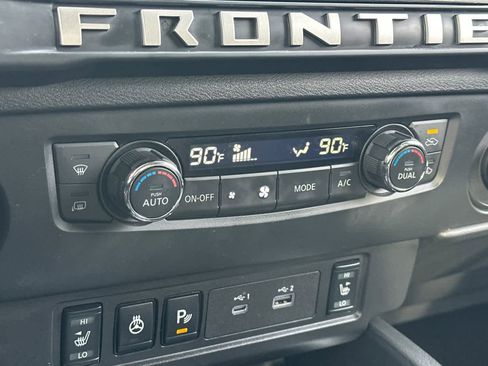 Used 2025 Nissan Frontier SV w/ SV Convenience Package AWD/4WD image 19