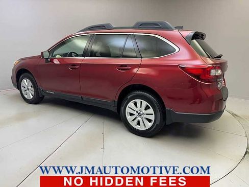 Used 2017 Subaru Outback 2.5i Premium AWD/4WD image 3